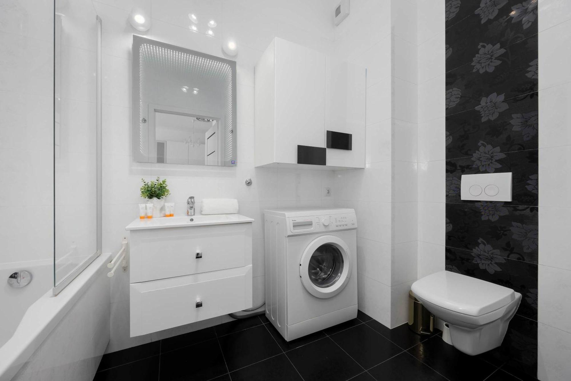 Zoliborz Stylish With Parking By Renters Warszawa